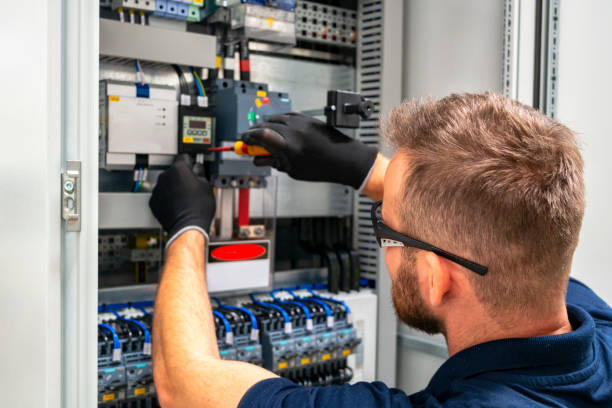 Best Electrical Contractors for Businesses  in Holiday, FL
